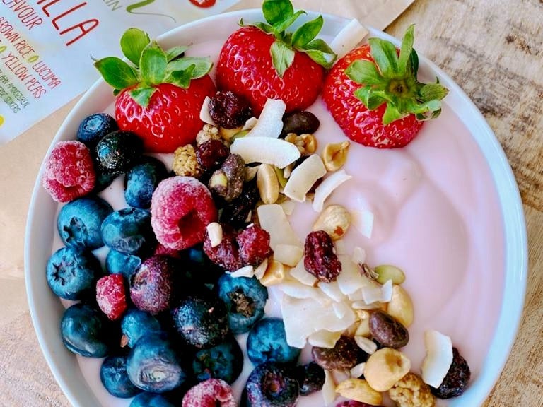 Creamy aardbeien smoothie bowl